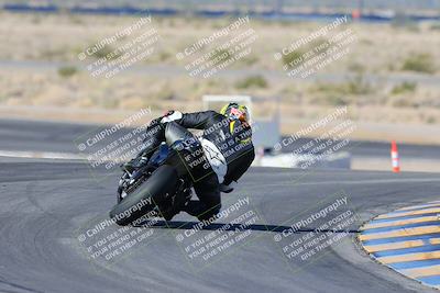 media/Feb-03-2024-SoCal Trackdays (Sat) [[767c60a41c]]/2-Turn 11 (10am)/